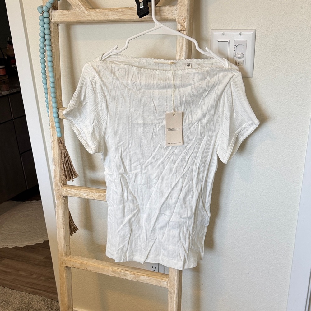 Doen White Short Sleeve Top